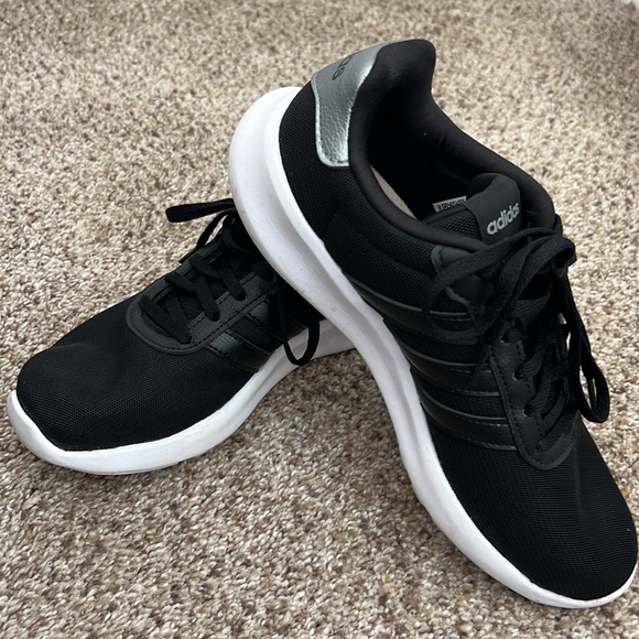 Adidas Sneakers - Picture 2 of 8